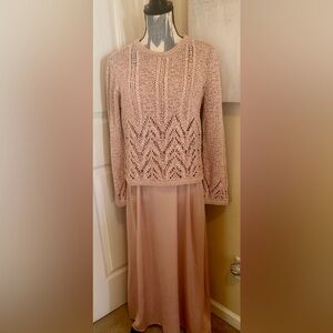 BCBGMAXAZRIA Blush 
two piece slip dress w/ crochet sweater 
Sz Large